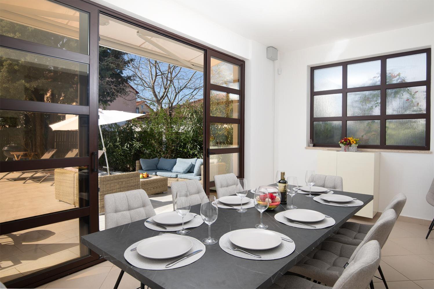 Villa Andrija Family Dream With Heated Pool At The Sea With Beautiful Garden, Outside Cinema And Kids Playground Fažana Kültér fotó